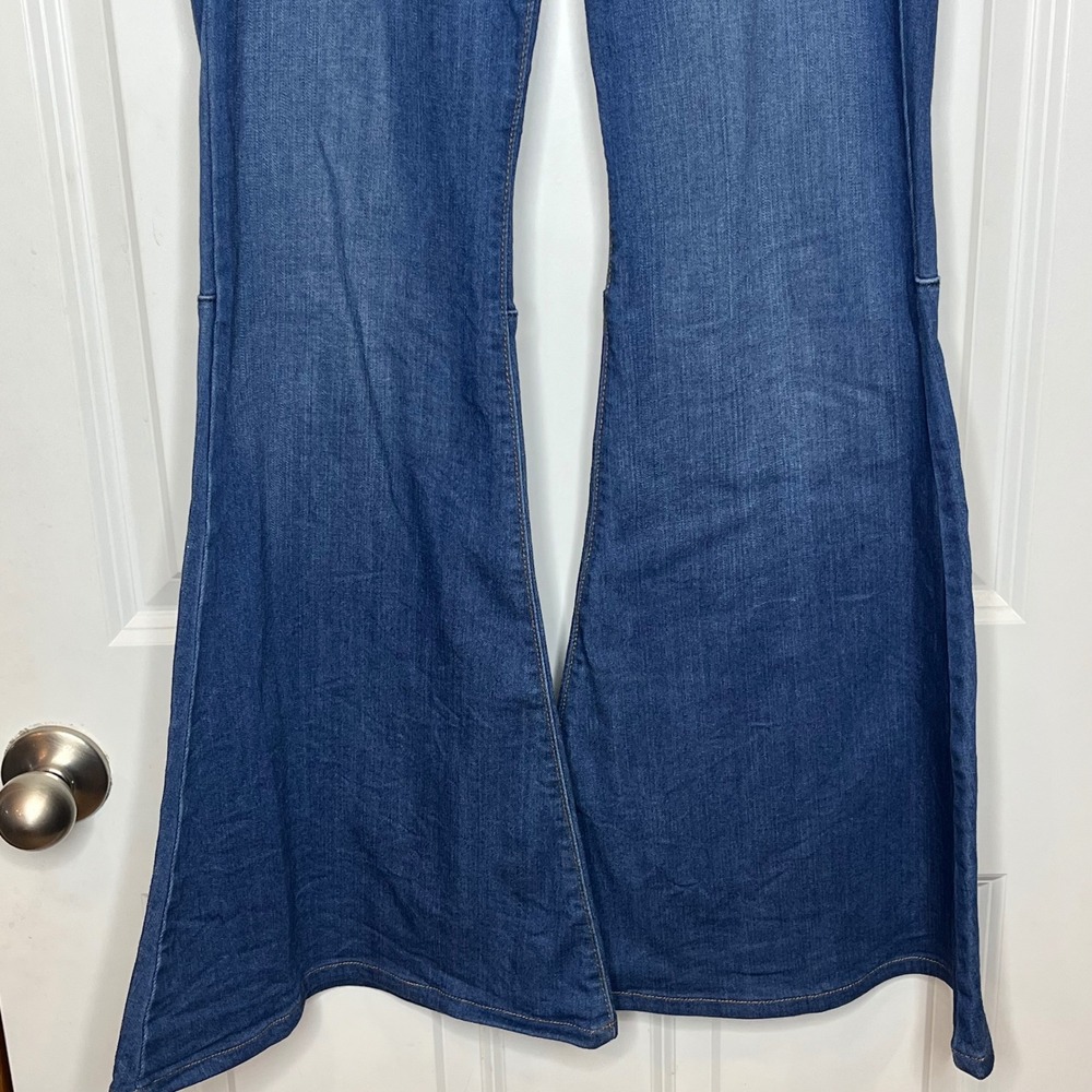 Judy Blue Size 9 / 29 High Waist Flare Bell Bottom Jeans Blue Denim Boho Gypsy - Picture 4 of 11